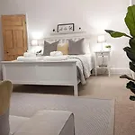 Townhouse *